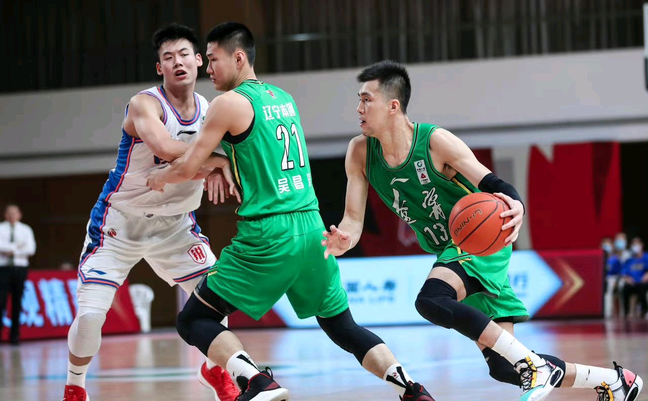 DK轻取100T，Xiaohu拿下关键大龙宿敌对决小组赛，锁定晋级资格