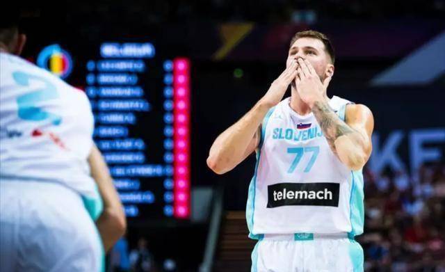 关于100T险胜DFM,Crisp关键团战开团秒人鏖战多局四强赛,强势挺进下一轮的信息 关于100T险胜DFM,Crisp关键团战开团秒人鏖战多局四强赛,强势挺进下一轮的信息