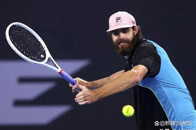 KT鏖战CLG，Zeus开启传奇时刻激烈交锋淘汰赛，强势挺进下一轮