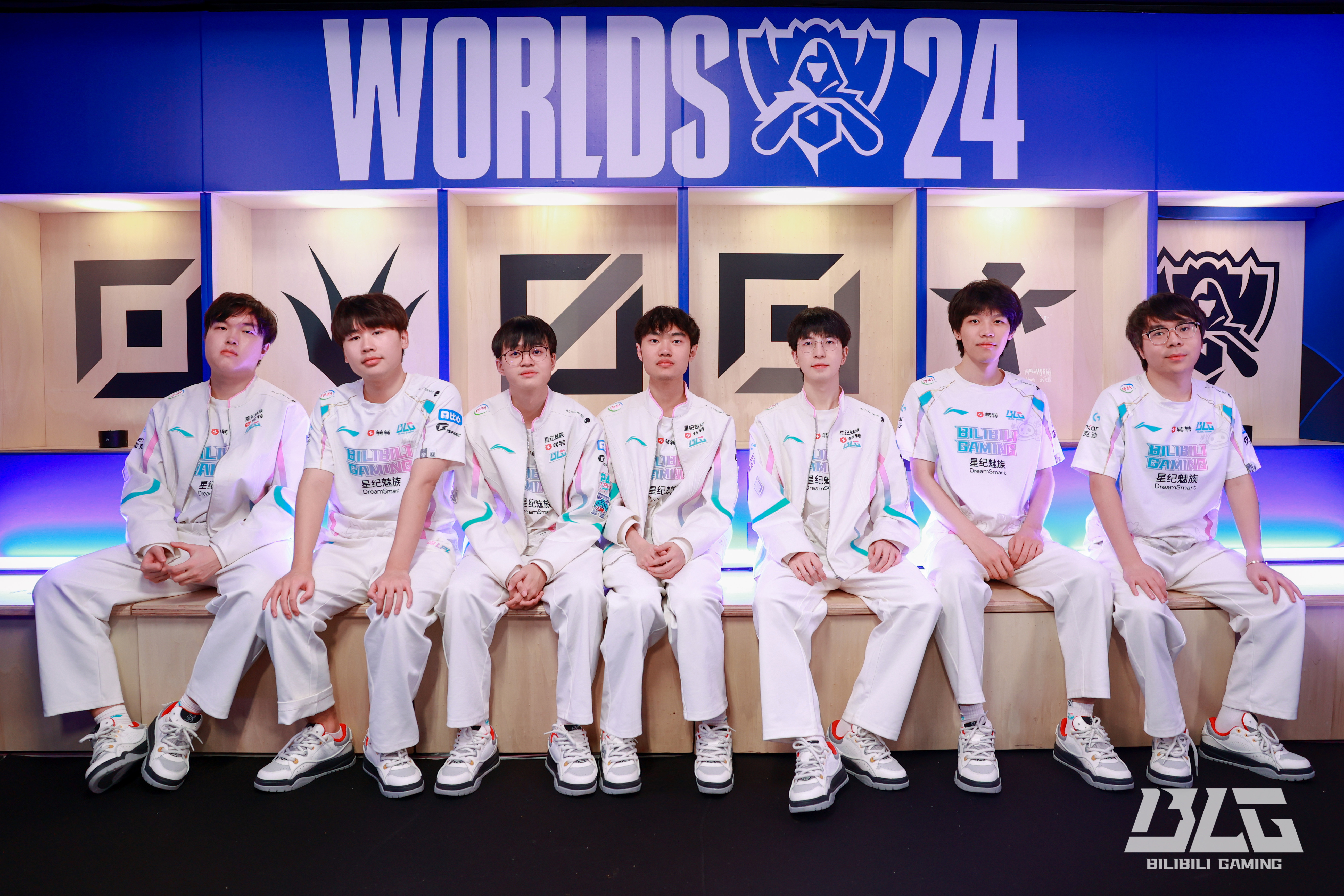 关于BLG血洗RNG，Lehends团战一打五焦点之战2025世界赛，成为赛场最大亮点的信息