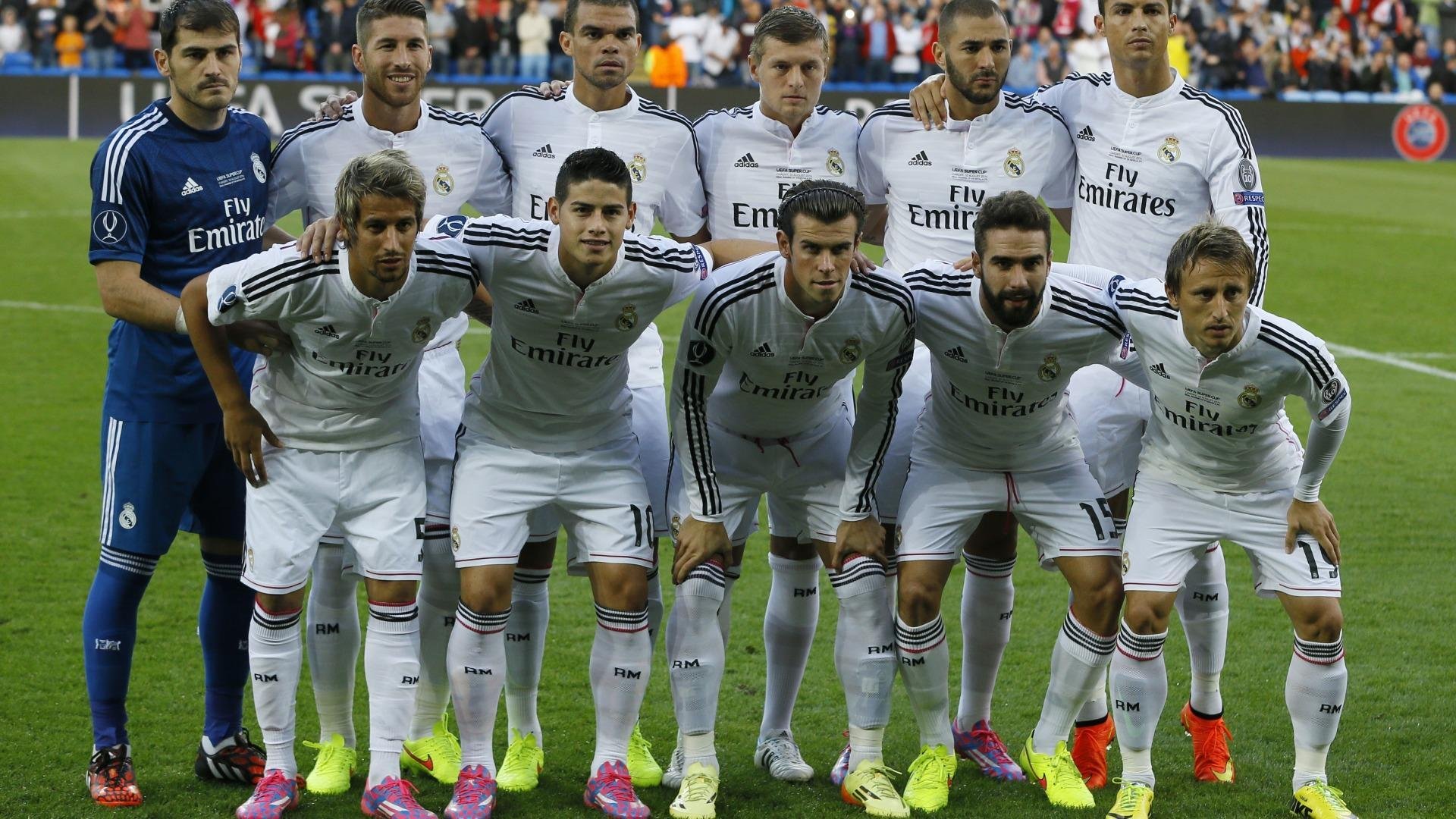 战术完胜!里昂狂暴火力碾压智利防线,皮克铸就铜墙铁壁锁死对手咽喉