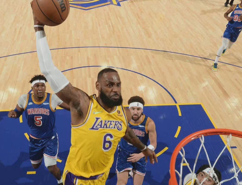 福建队逆转广州队,克莱带队取胜 福建队逆转广州队,克莱带队取胜